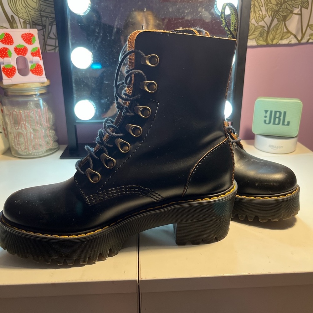 Barley used doc martens